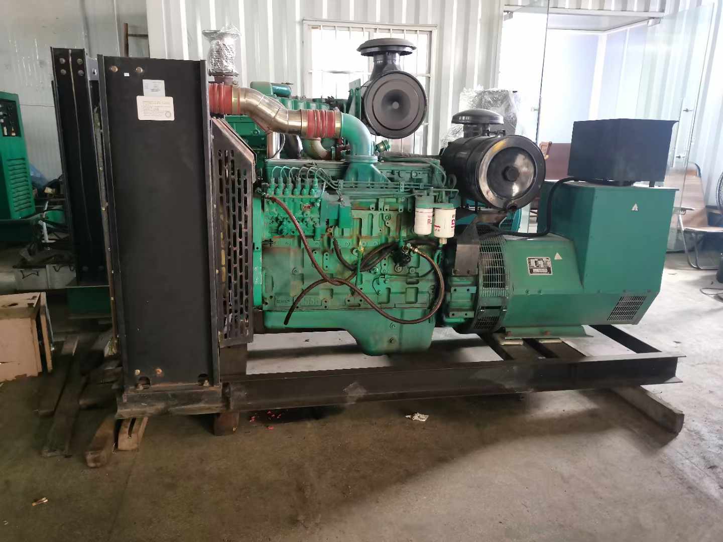 武进发电机租赁如何确定电缆的承载电流是否在安全范围内？