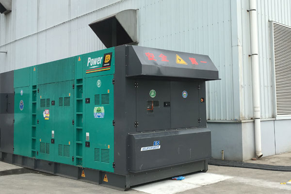 武进燃油滤清器的更换流程是怎样的？