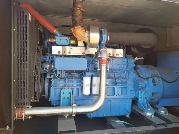 武进燃油消耗率与进气温度的具体关系是什么？