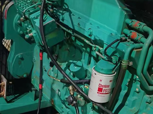 武进如何确定新的发电机组控制系统是否与原系统兼容？