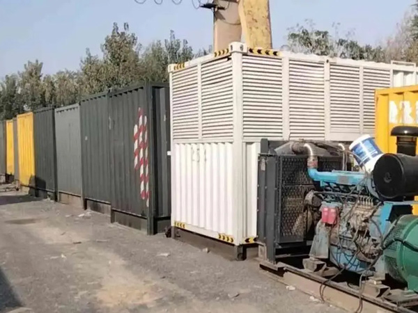 武进200KW柴油发电机机组每小时油耗是多少？